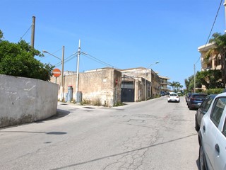 Capannone in Vendita a Siracusa, 1'200'000€, 2187 m²