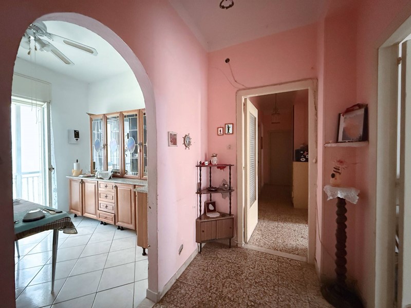 Quadrilocale in Vendita a Siracusa, 60'000&euro;, 117 m²