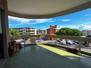 Appartamento in Vendita a Siracusa, 149'000&euro;, 172 m²