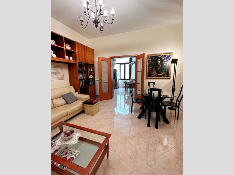 Appartamento in Vendita a Siracusa, 199'000&euro;, 183 m²