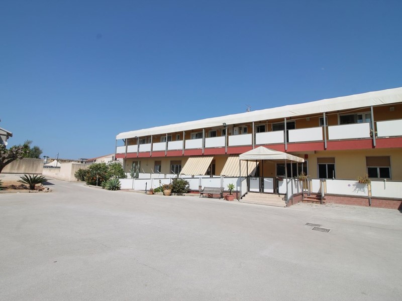 Villa in Vendita a Siracusa, 850'000&euro;, 901 m²