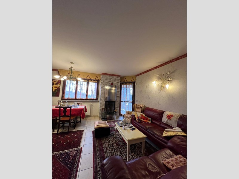 Quadrilocale in Vendita a Piossasco, 210'000€, 95 m²