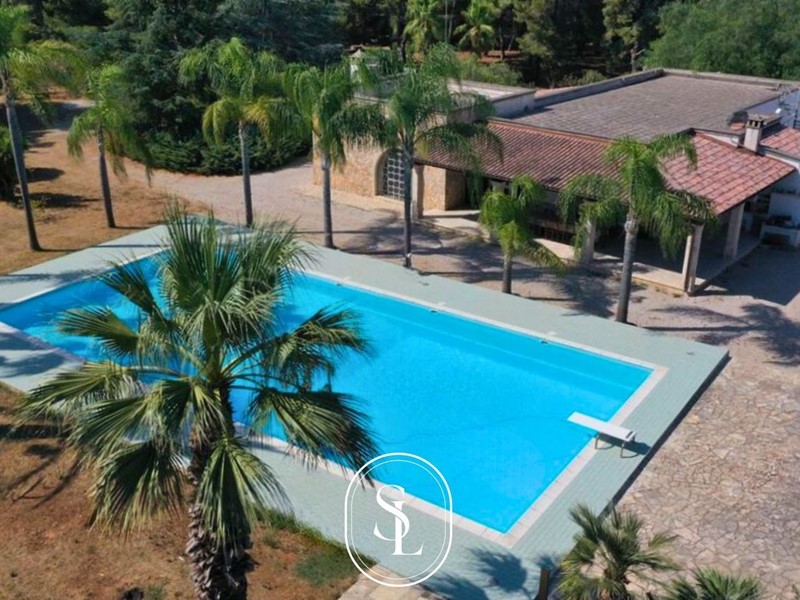 Villa in Vendita a Nardò, 1'250'000€, 11738 m²