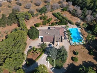 Villa in Vendita a Nardò, 1'250'000€, 11738 m²
