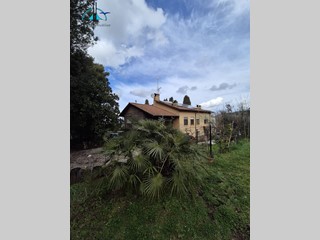 Villa in Vendita a Grottaferrata, 449'000€, 204 m²