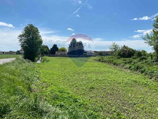 Terreno edificabile in Vendita a Offlaga, 105'000€, 3330 m²