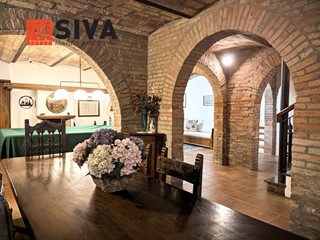 Villa in Vendita a Ravenna, 900'000€, 335 m²