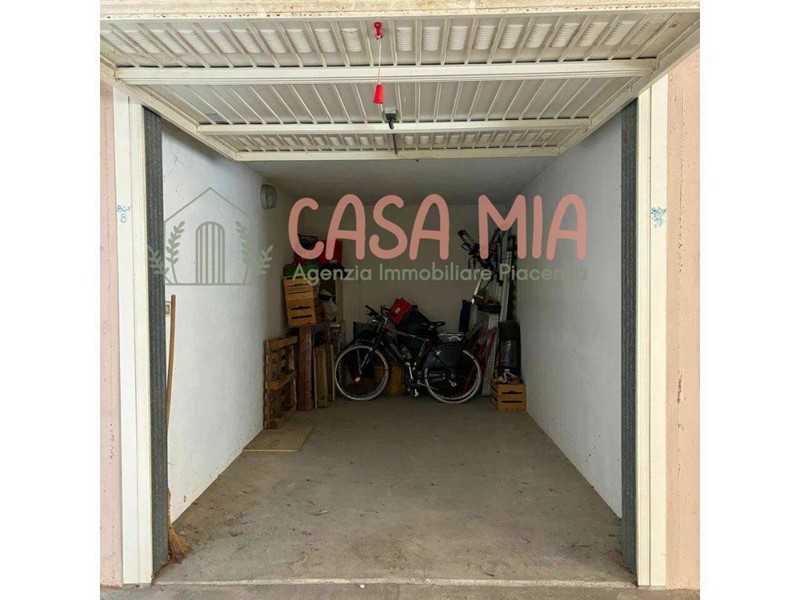 Box in Vendita a Rottofreno, 13'000€, 18 m²