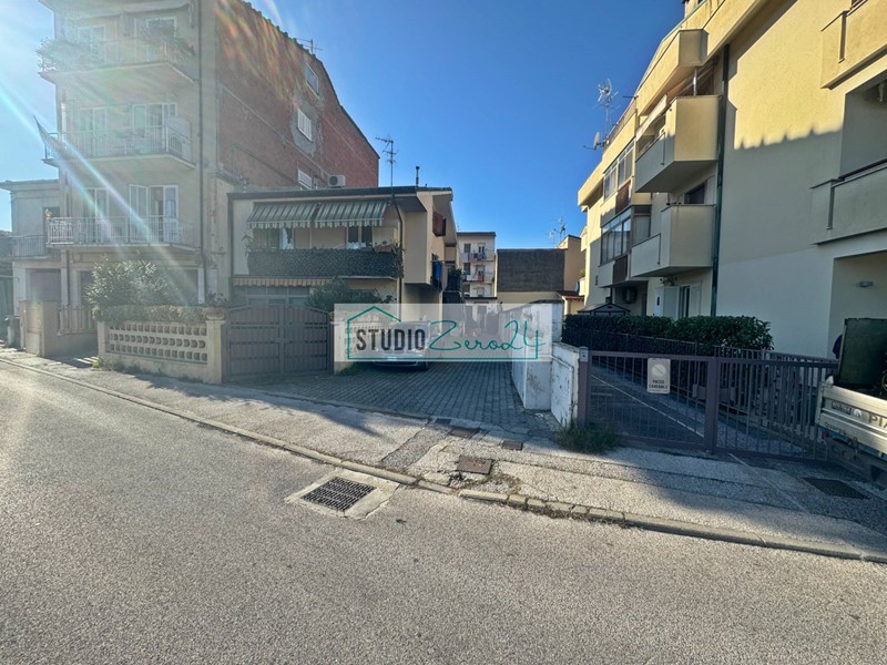 Quadrilocale in Vendita a Viareggio, 129'000€, 75 m²