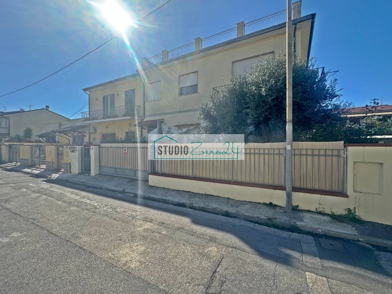 Quadrilocale in Vendita a Viareggio, 259'000€, 81 m²