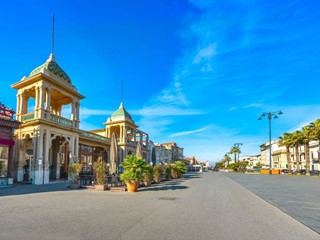 Immobile commerciale in Vendita a Viareggio, 5000 m²