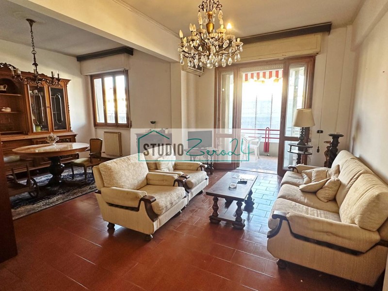 Appartamento in Vendita a Viareggio, 249'000€, 110 m²