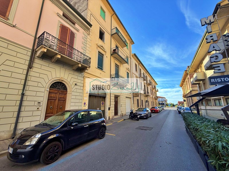 Trilocale in Vendita a Viareggio, 339'000&euro;, 70 m²
