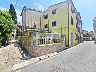 Casa Semi Indipendente in Vendita a Massarosa, 175'000€, 154 m²