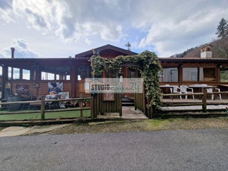 Attività commerciale in Vendita a Camaiore, 120'000&euro;, 180 m²