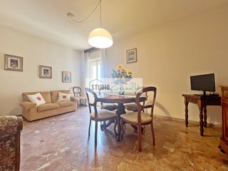 Trilocale in Vendita a Camaiore, 370'000&euro;, 95 m²