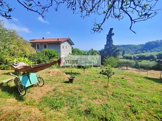 Casa Semi Indipendente in Vendita a Pietrasanta, 370'000€, 150 m²