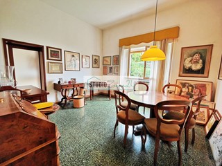 Quadrilocale in Vendita a Pietrasanta, 270'000€, 110 m²