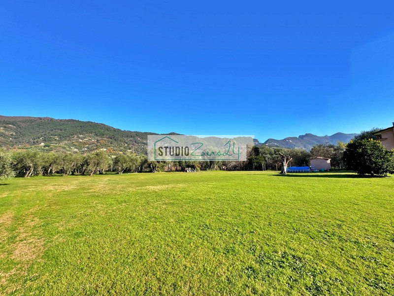 Casa Semi Indipendente in Vendita a Pietrasanta, 350'000€, 110 m²