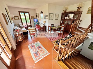Villa in Vendita a Pietrasanta, 530'000€, 160 m²