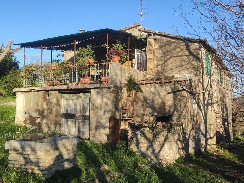 Rustico in Vendita a Amelia, 170'000€, 213 m²