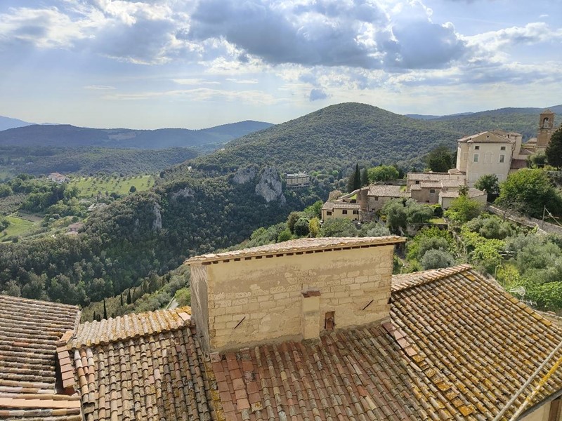 Trilocale in Vendita a Amelia, 87'000€, 150 m²