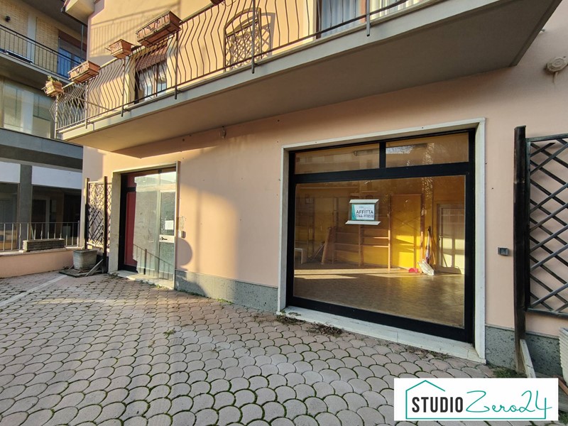 Immobile commerciale in Affitto a Amelia, 350€, 43 m²