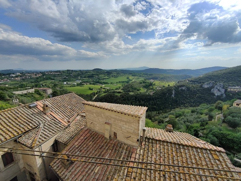 Trilocale in Vendita a Amelia, 64'000€, 100 m²