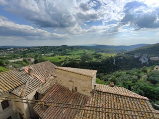 Trilocale in Vendita a Amelia, 64'000€, 100 m²