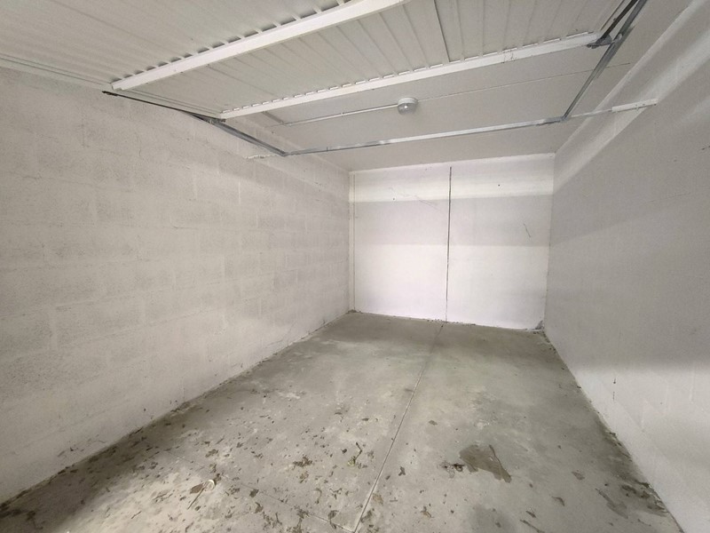 Box in Vendita a Amelia, 18'000€, 16 m²