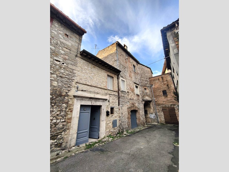 Bilocale in Vendita a Amelia, 52'000€, 80 m²