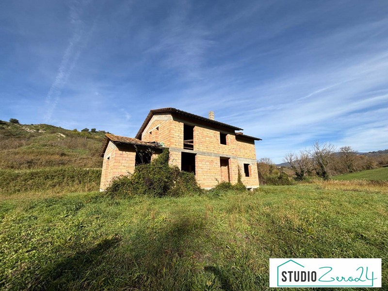 Rustico in Vendita a Guardea, 49'000&euro;, 218 m²