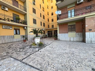 Trilocale in Vendita a Santa Maria Capua Vetere, 70'000€, 85 m²