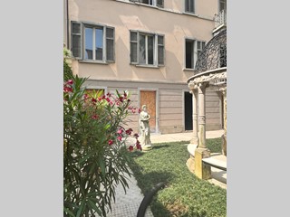 Quadrilocale in Vendita a Bergamo, 680'000€, 200 m²