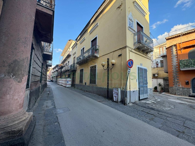 Casa Semi Indipendente in Vendita a Saviano, 128'000€, 170 m²