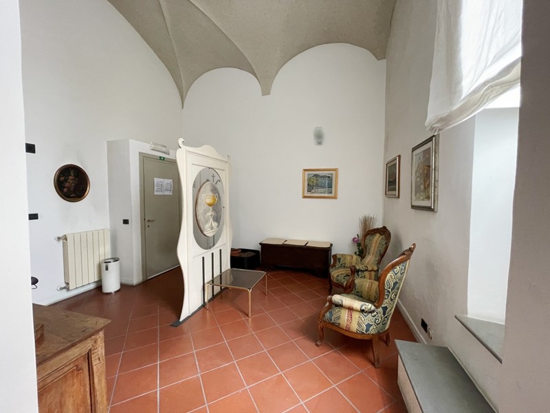 Ufficio in Affitto a Piacenza, 850€, 100 m²