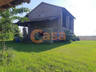 Rustico in Vendita a Ponte dell'Olio, 140'000€, 370 m²