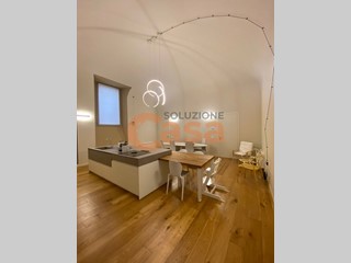 Quadrilocale in Vendita a Piacenza, 510'000€, 252 m²