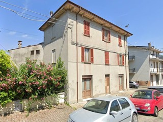 Casa Indipendente in Vendita a Agazzano, 75'000€, 350 m²