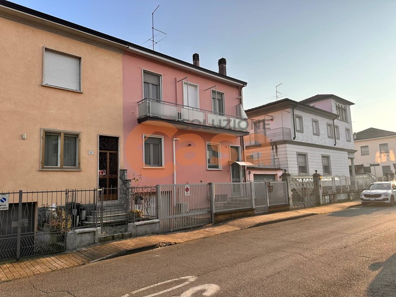 Casa Indipendente in Vendita a Piacenza, 264'000€, 160 m²