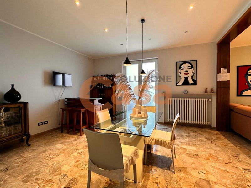 Casa Indipendente in Vendita a Piacenza, 750'000€, 500 m²
