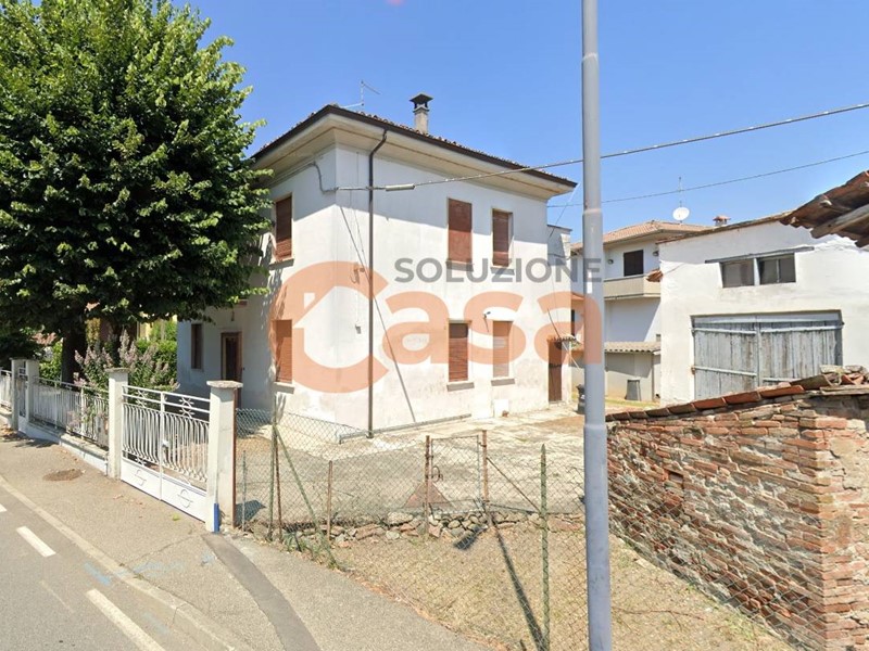 Casa Indipendente in Vendita a Piacenza, 235'000€, 241 m²