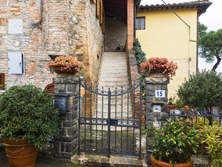 Casa Indipendente in Vendita a Siena, 680'000€, 288 m²