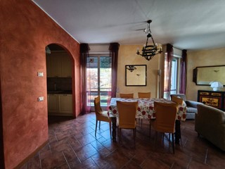 Trilocale in Vendita a Castione della Presolana, 165'000€, 115 m²