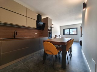 Trilocale in Vendita a Clusone, 179'000€, 85 m²