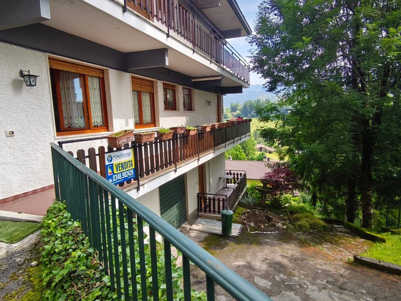 Bilocale in Vendita a Castione della Presolana, 130'000€, 80 m², con Box