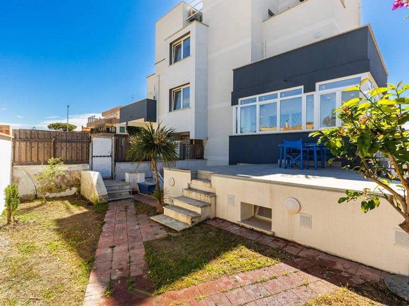 Trilocale in Vendita a Anzio, 99'000€, 44 m²