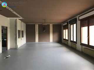 Negozio in Vendita a Ponzano Veneto, 350'000€, 203 m²
