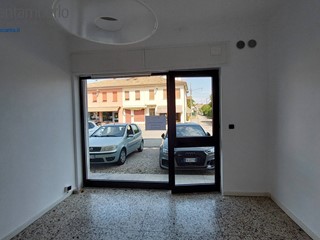 Negozio in Vendita a Treviso, 35'000€, 19 m²
