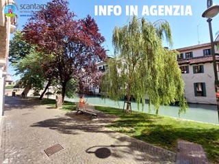 Negozio in Vendita a Treviso, 250'000€, 105 m²